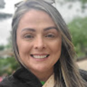 Meet your Posher, Deena